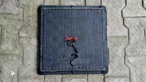 Manhole Cover 40x40 + Key