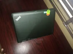 Laptop Lenovo ThinkPad Yoga 4GB Intel Core I3 SSD 256GB