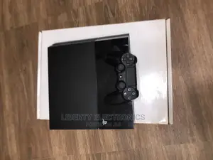Clean Uk Used Ps4 Regular + 1 Controller FC25, AC MIRAGE, MK