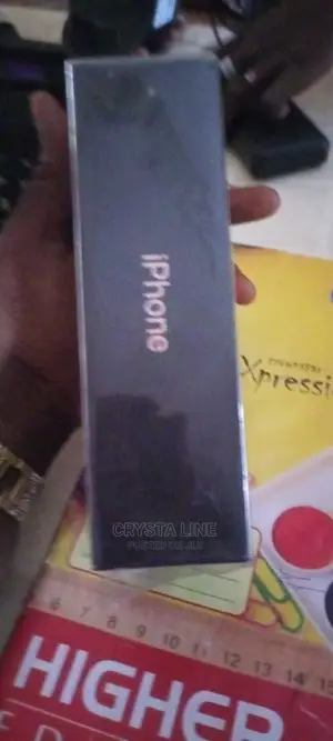 New Apple iPhone 11 Pro Max 64 GB Gold