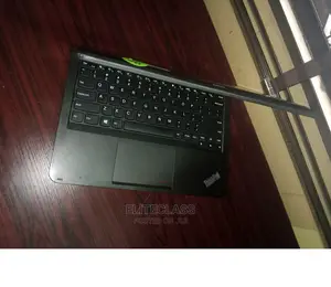 Laptop Lenovo ThinkPad Yoga 4GB Intel Core I3 SSD 256GB