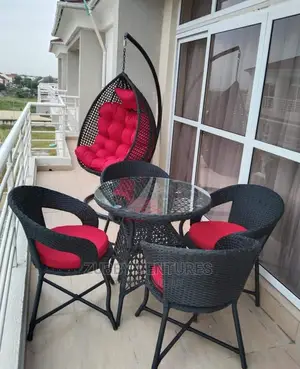 Brand New Quality Chairs With One Centre Tablet