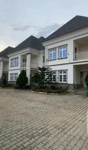 5bdrm Duplex in Mini Estate, Mabushi for Sale
