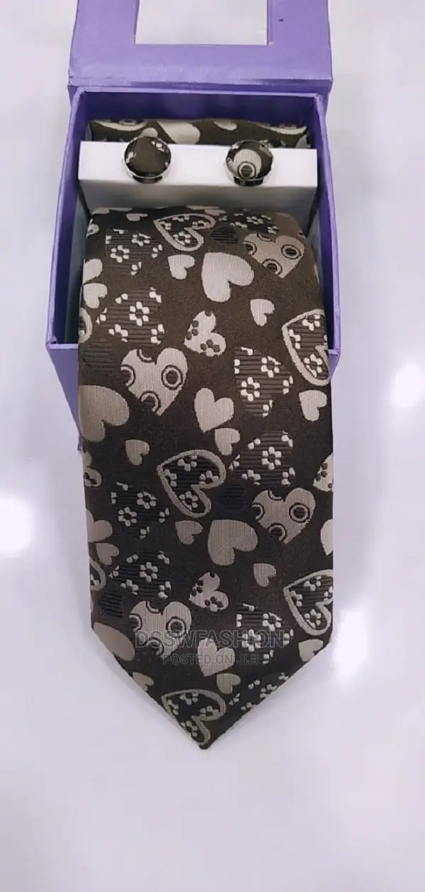 Exclusive 3pcs Turkish Suit + Free Premium Tie or Metal Cuff