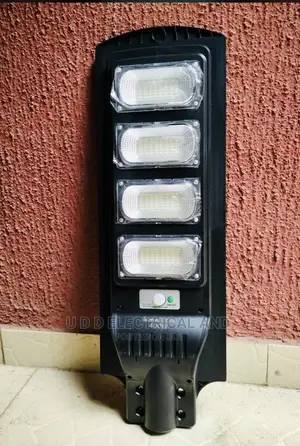 400watts 4eyes All in One Solar Street Light Very Bright