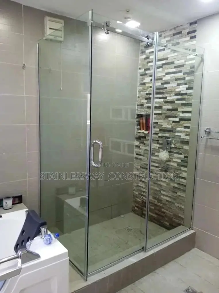Shower Cubicle Enclosure Plane 10mm Design