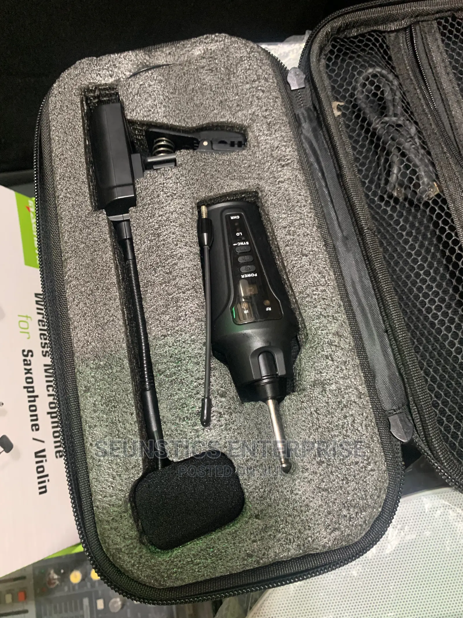 Quality Wireless Saxophone/Trumpet/Violin Microphone