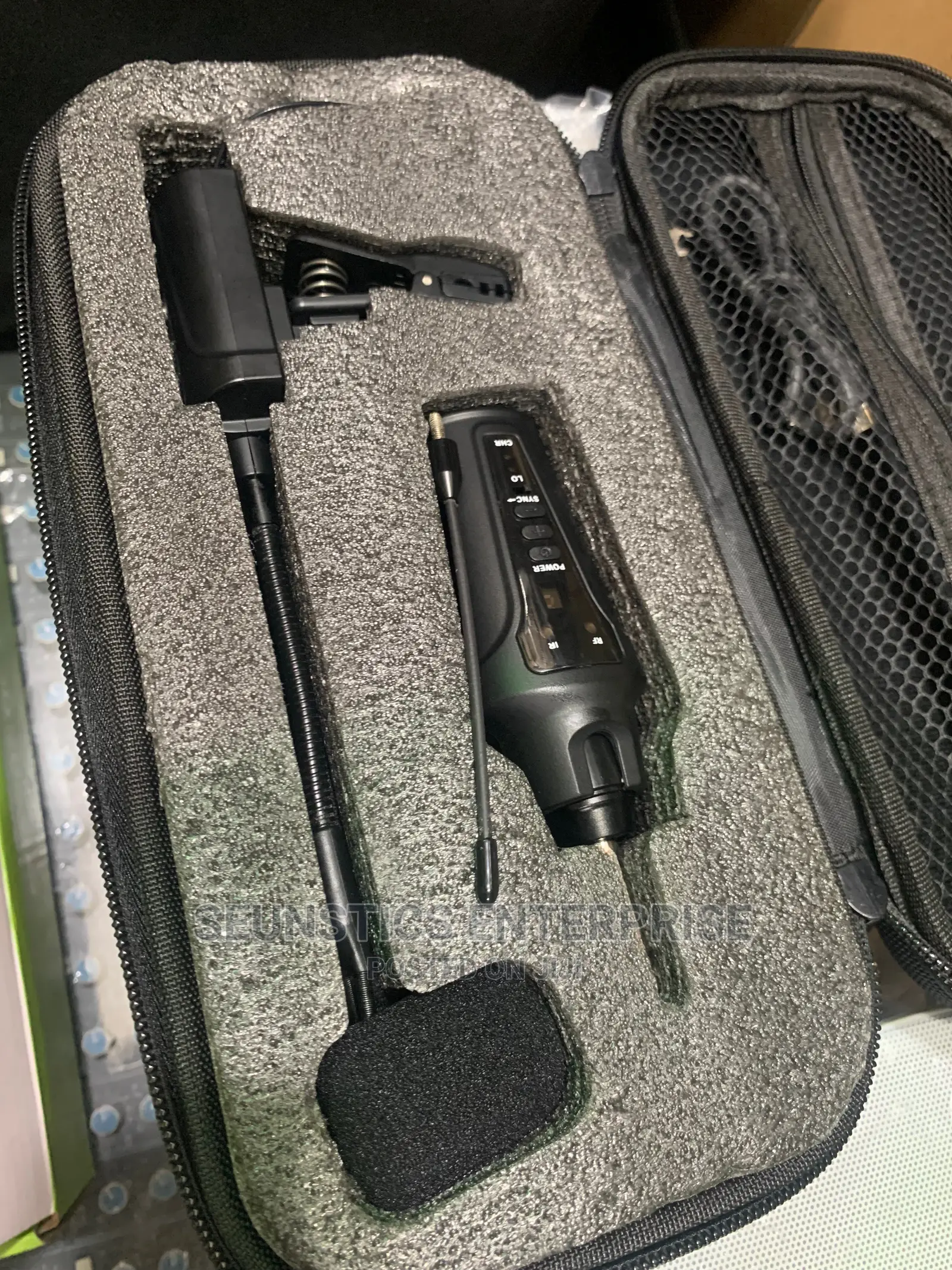 Quality Wireless Saxophone/Trumpet/Violin Microphone