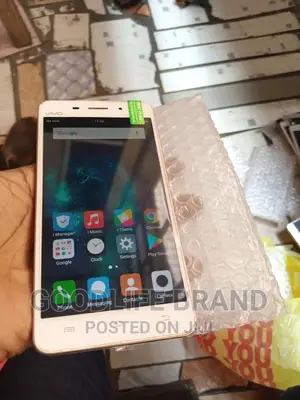 Vivo Y1s 32 GB