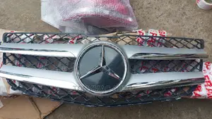 Mercedes-Benz Glk 2010 Model Front Grille