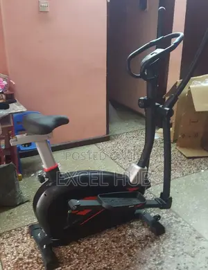 Elliptical Cross Trainer With Seat