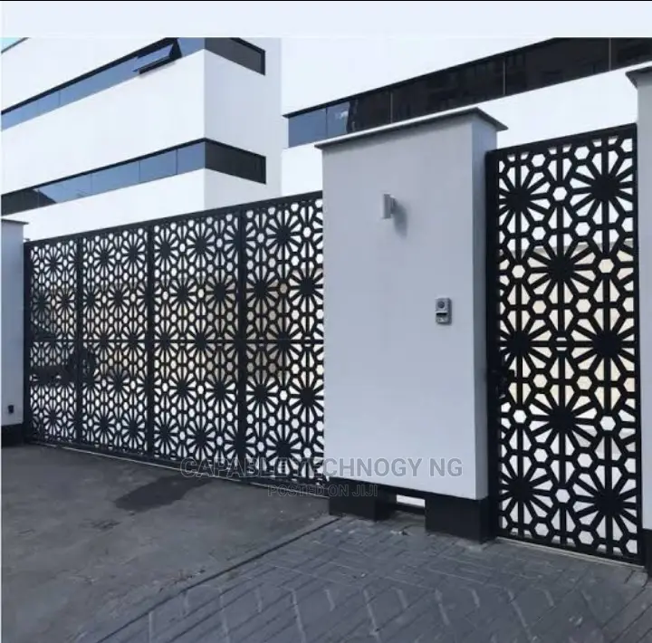 Standard Gate With Fence Rails