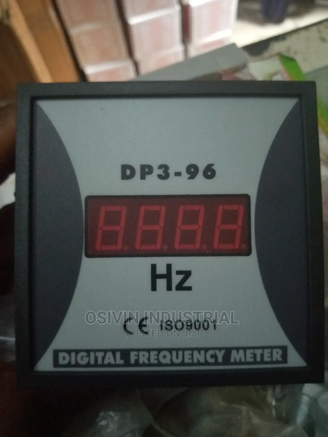 Digital Frequence Meter Entes