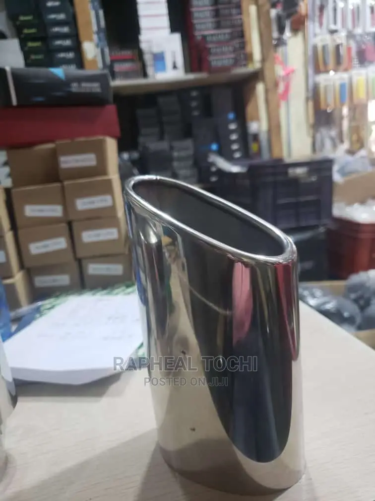 Exurst Muffler Tail