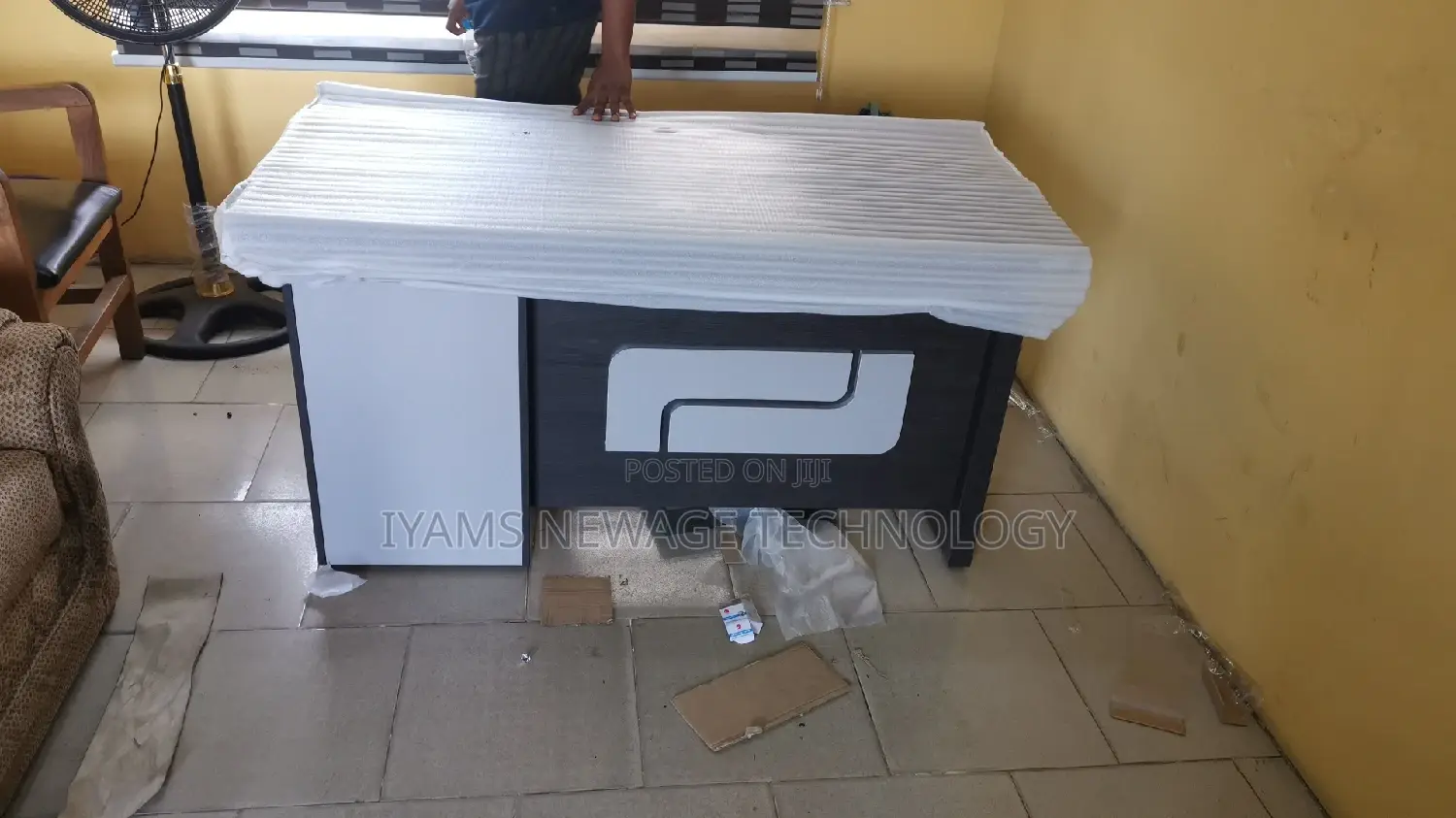 Furnitures Installer