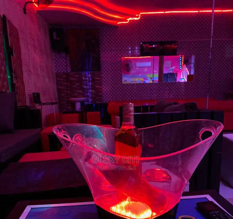 Champagne Bucket