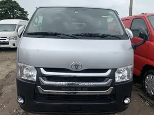 Toyota HiAce 2010 Silver