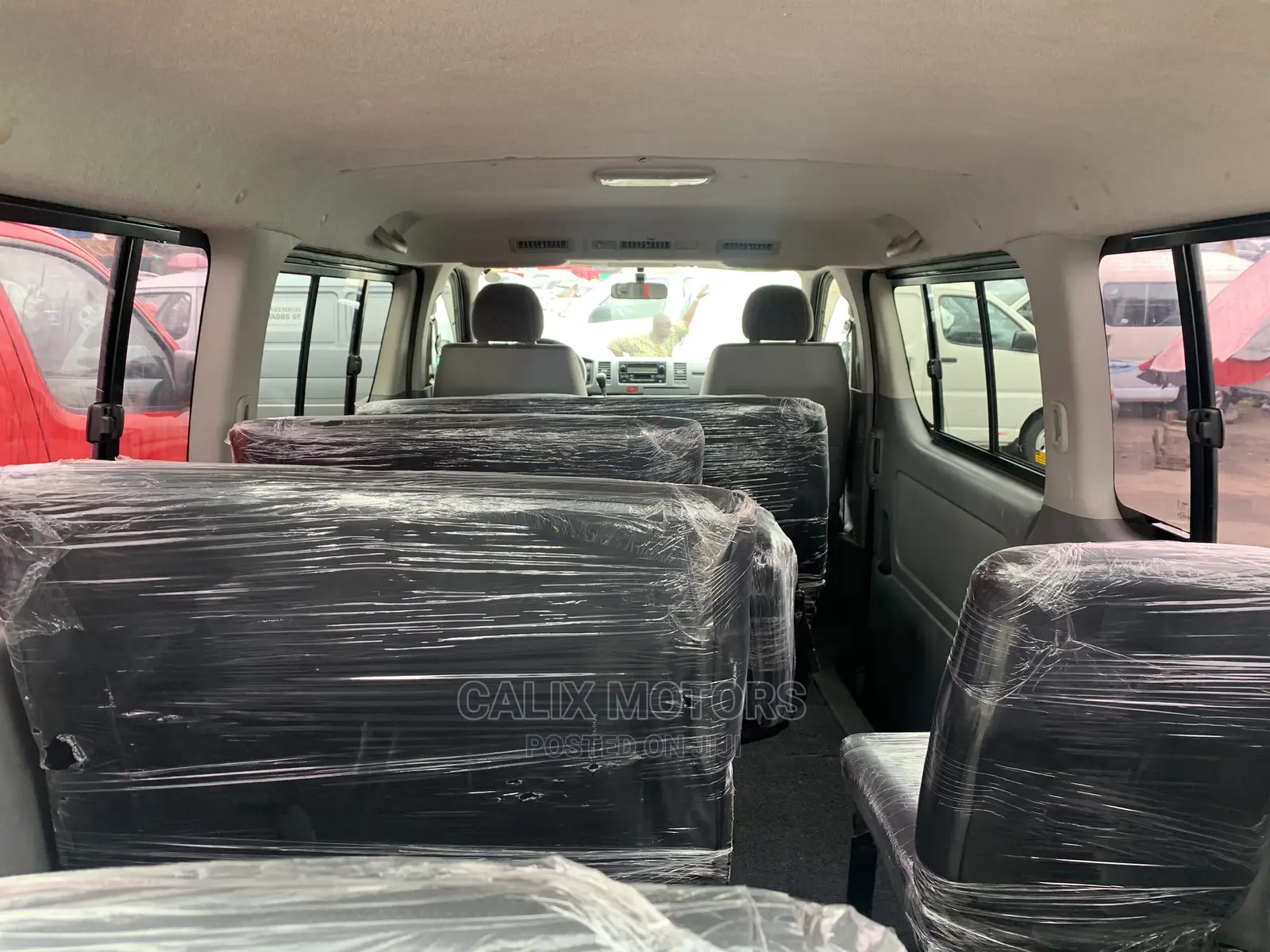 Toyota HiAce 2010 Silver