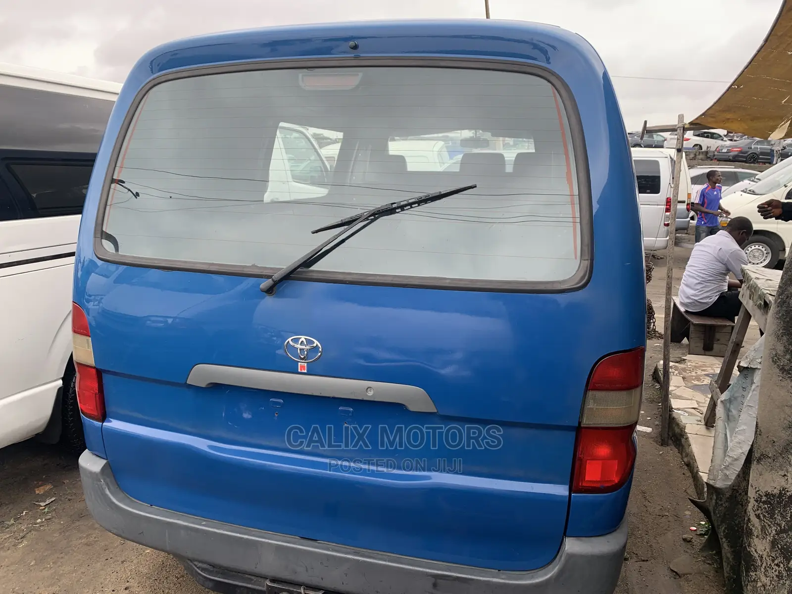 Toyota HiAce 2004 Blue