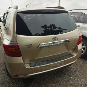Toyota Highlander Limited 2009 Gold