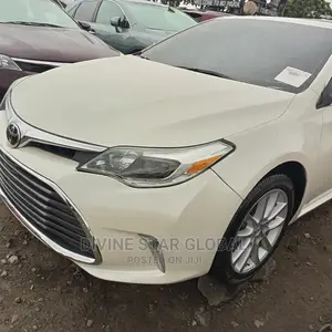 Toyota Avalon 2014 White