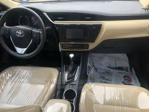 Toyota Corolla 2017 Red