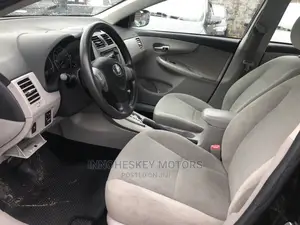 Toyota Corolla 2013 Black