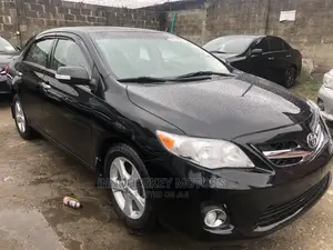 Toyota Corolla 2013 Black