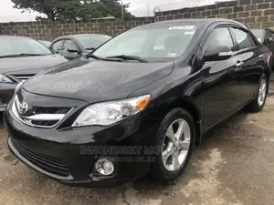 Toyota Corolla 2013 Black