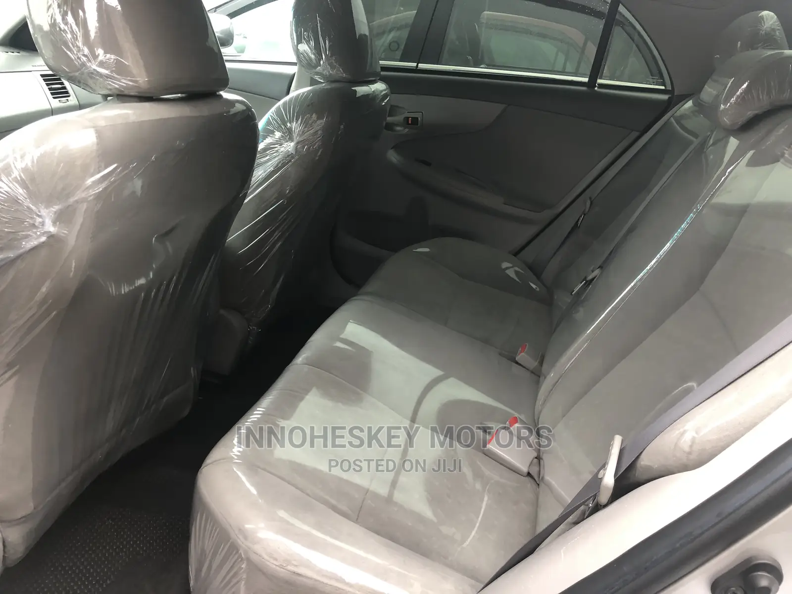Toyota Corolla 2010 Silver