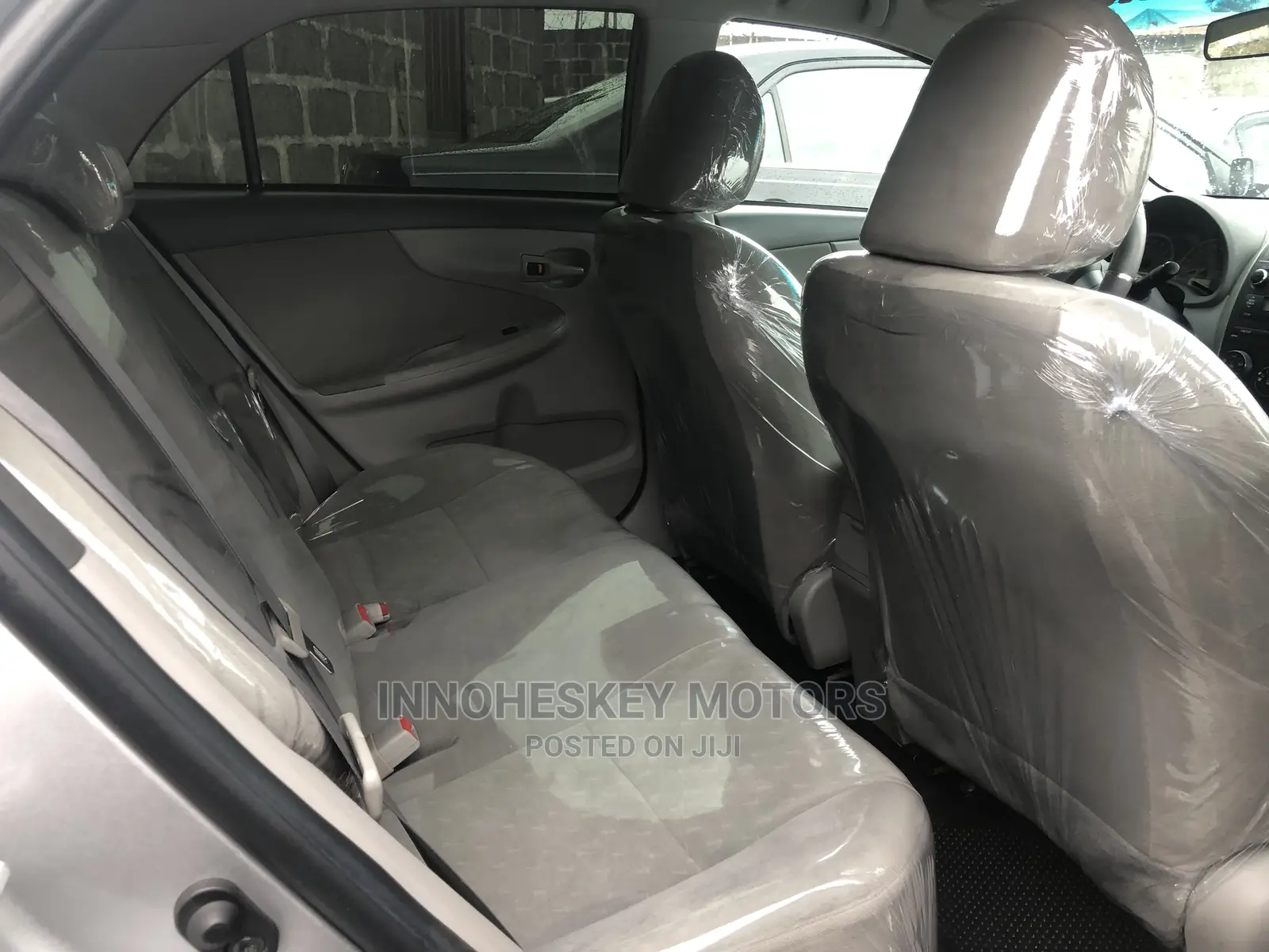 Toyota Corolla 2010 Silver