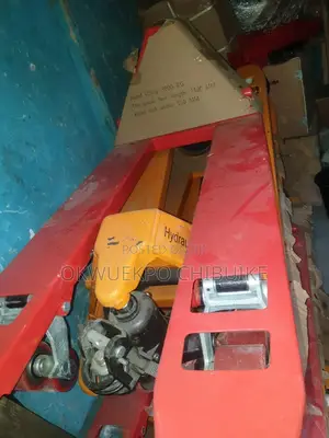 Hydraulic Hand Pallet Truck 3000 Kg