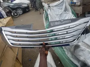 Front Grille Sienna 2012