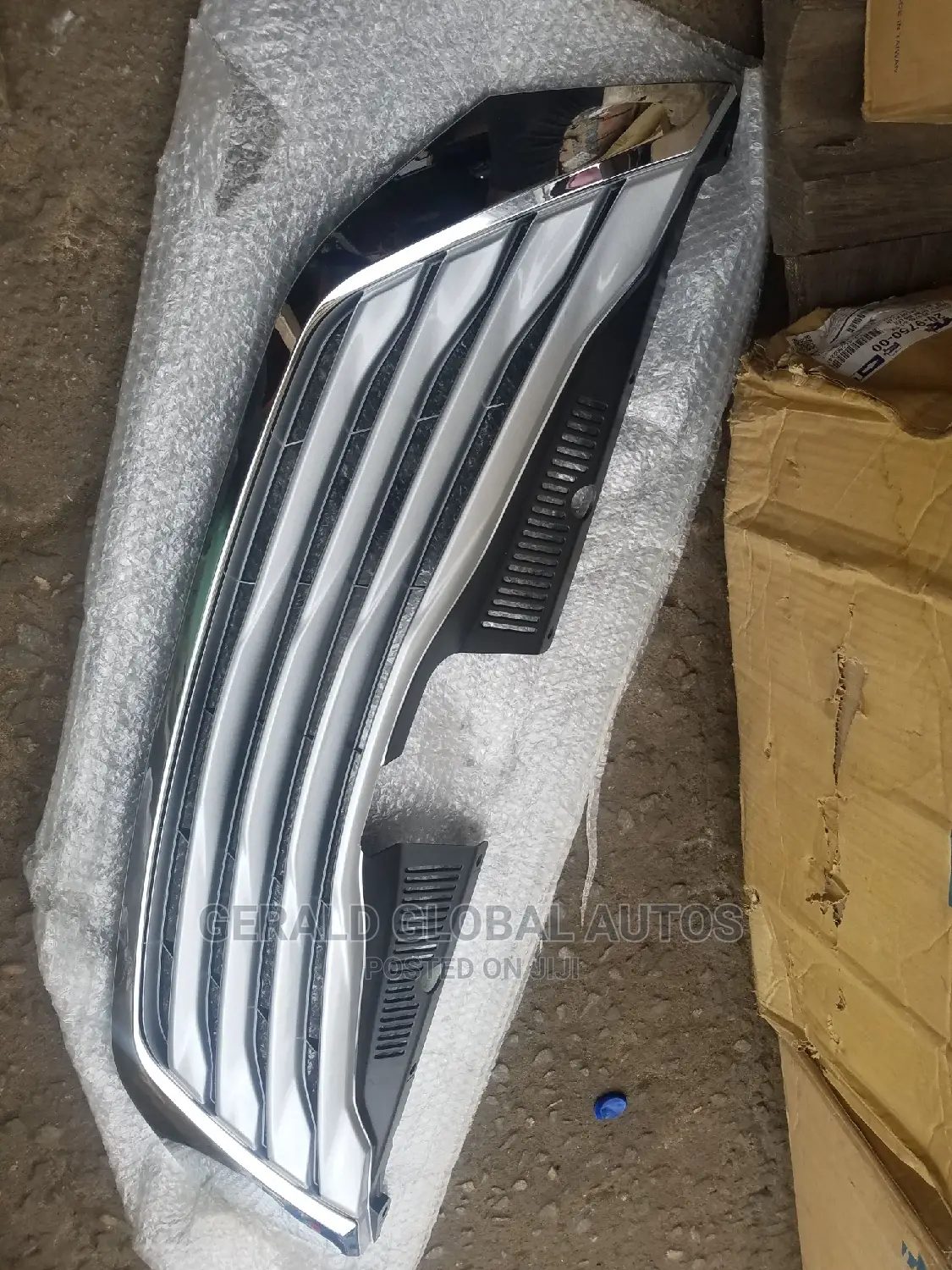 Front Grille Sienna 2012