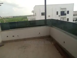 Frameless Baseholder Glass
