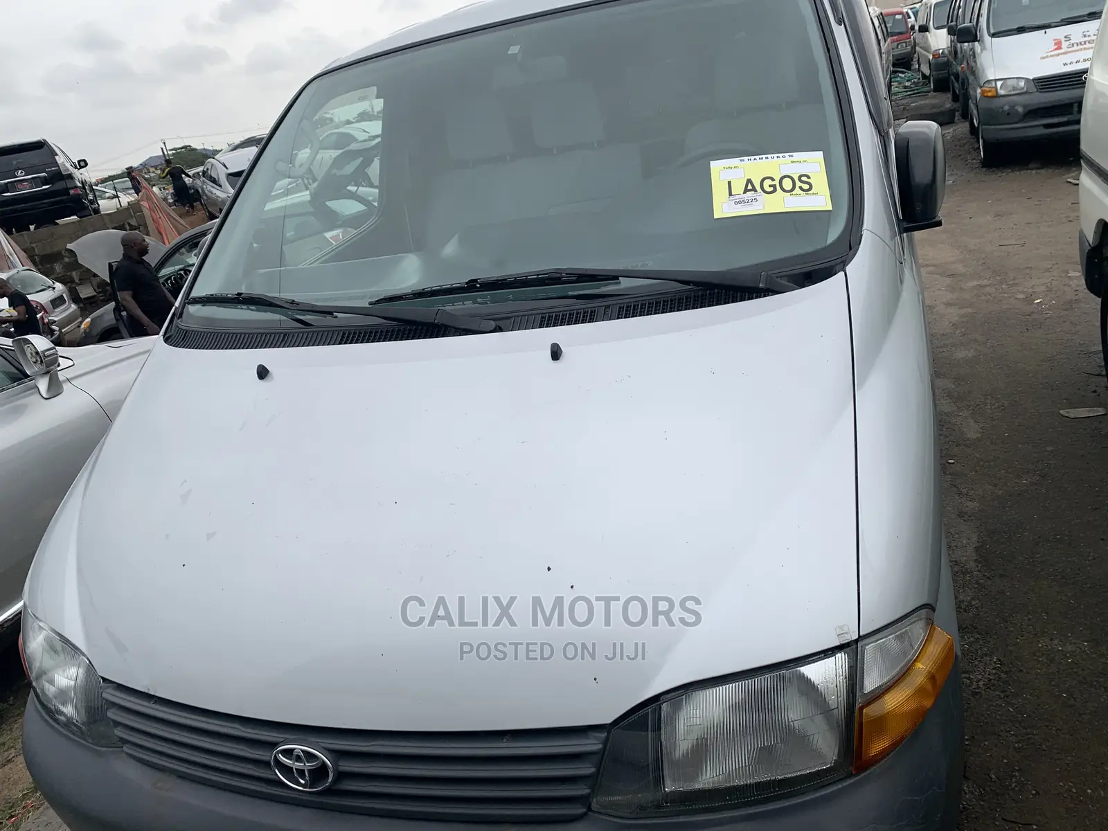 Toyota HiAce 2004 Silver