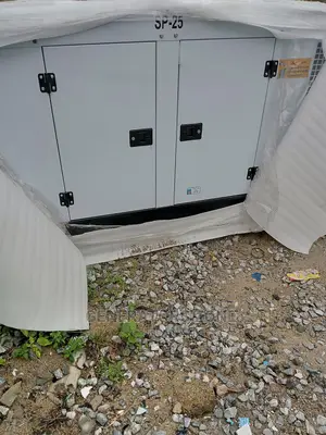 Strong Perkins Soundproof Diesel Generator Sp25kva