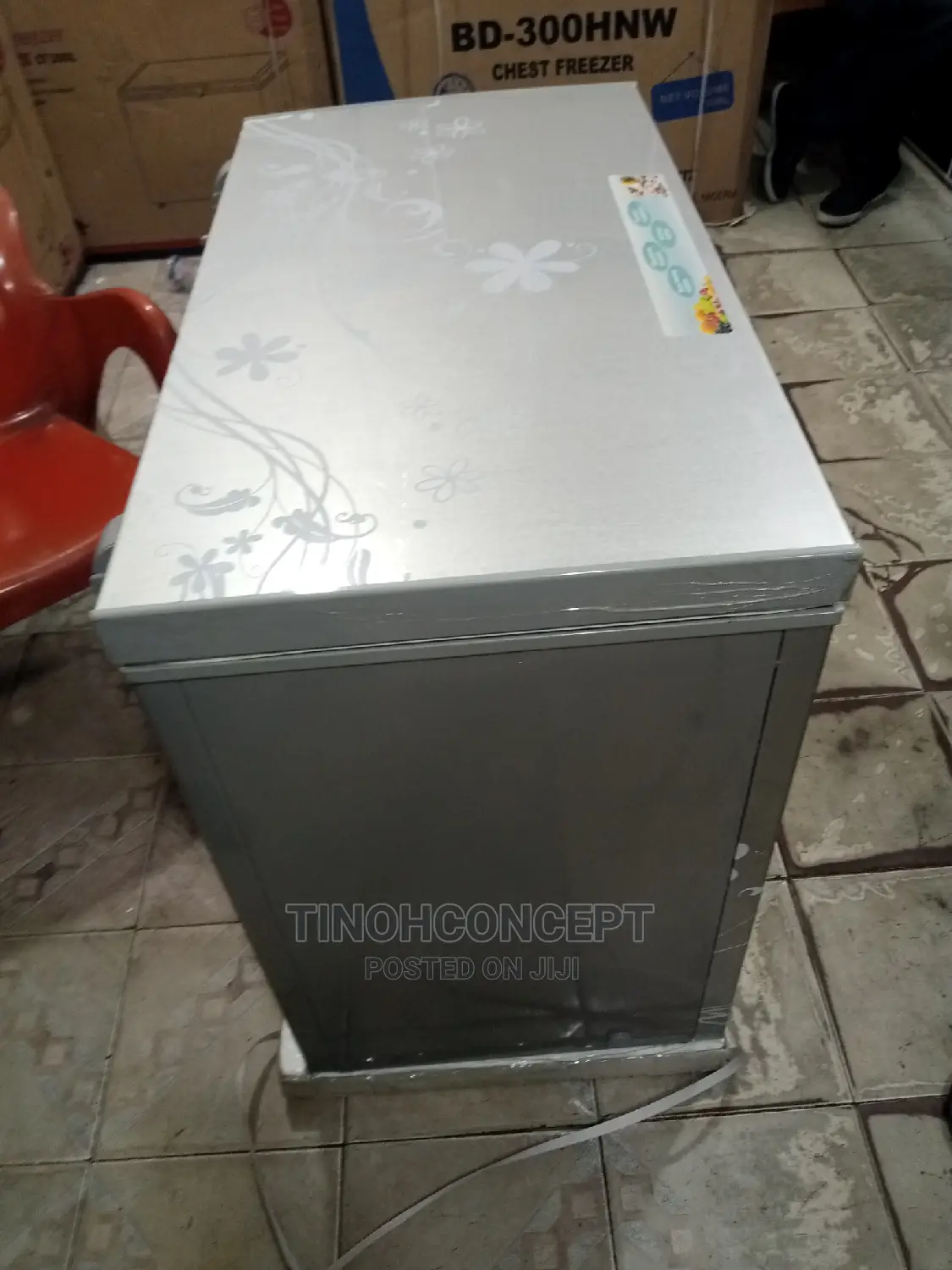 Startek Chest Freezer ST298 3ft