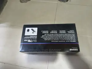 Original Shure Studio Mic SM7B.