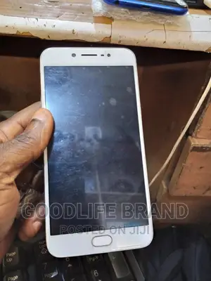 Vivo Y53i 16 GB Gold