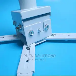 Low Cost Safety Projector Hanger