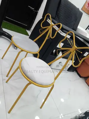 Nail Table Chairs