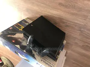 New Arrival on Regular Ps4 Consoles + 1 Pad and 9games
