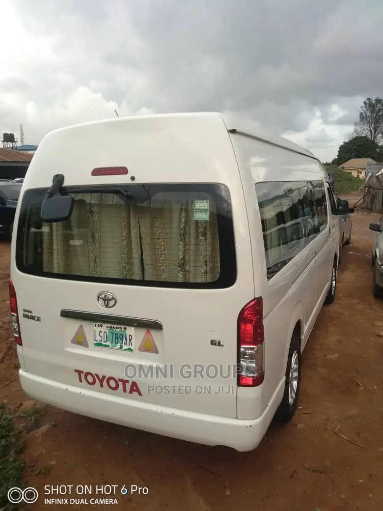 Hiace Bus for Hire