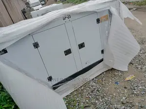 Low-Noise Perkins Soundproof Diesel Sp25kva Generator