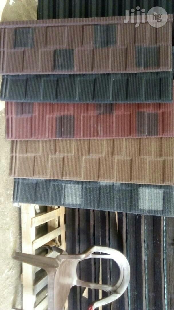 Red ,Black And White Shingle Stone Coated Roofing