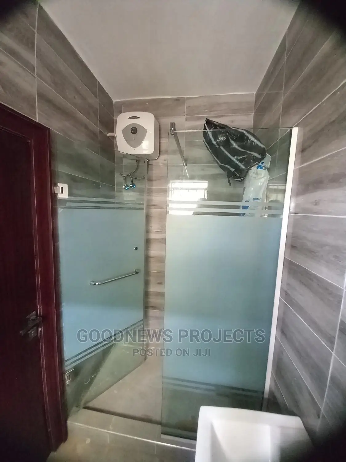 Designed Hinge Shower Glass