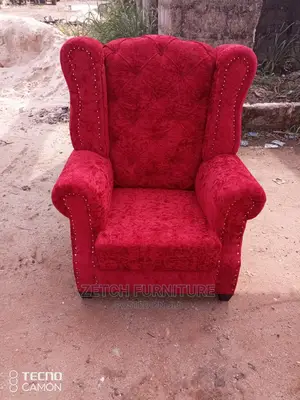 Ophulstry Chair