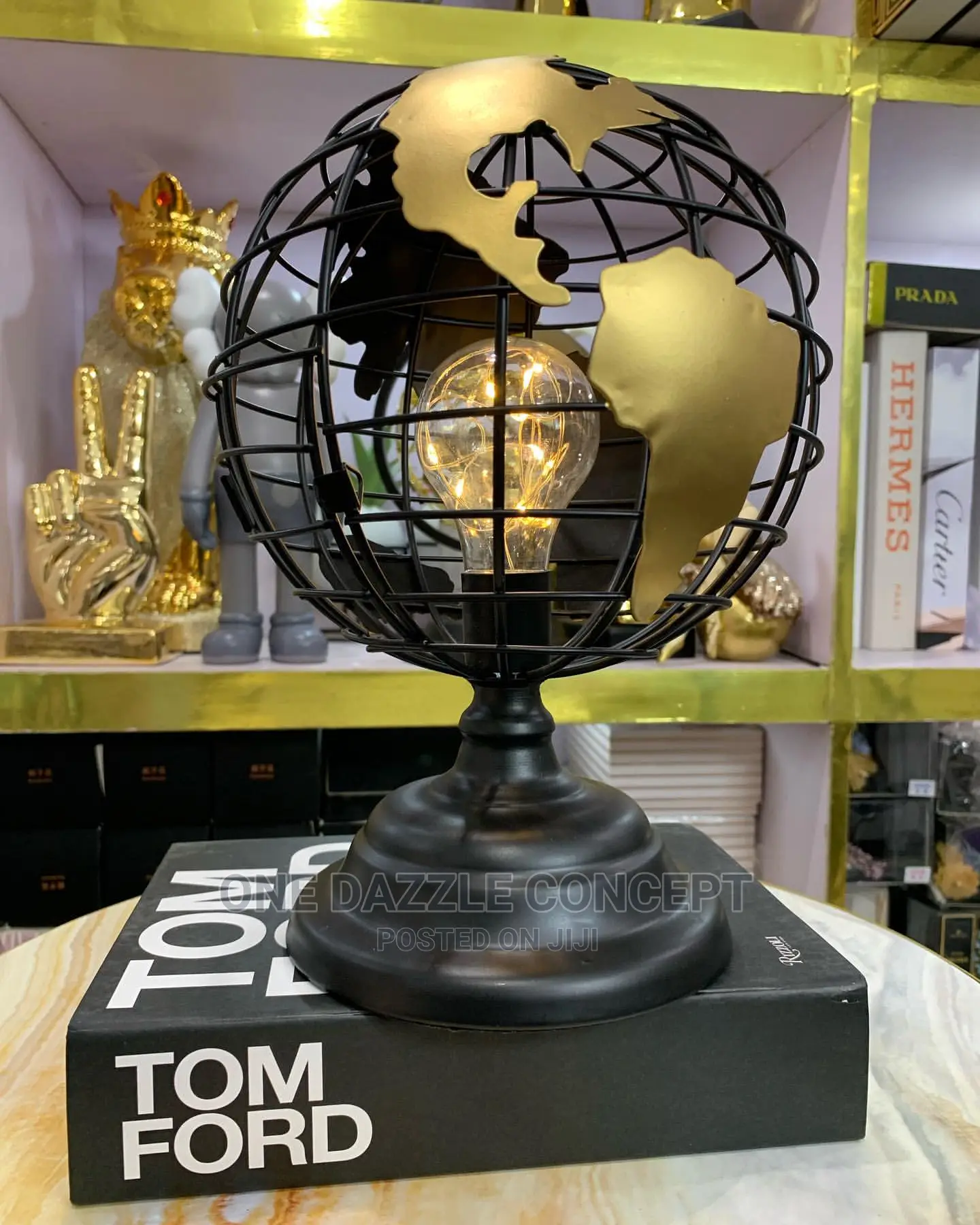Bug Size Luxury Globe