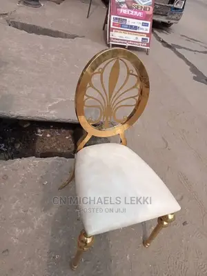 Royal Event Chair